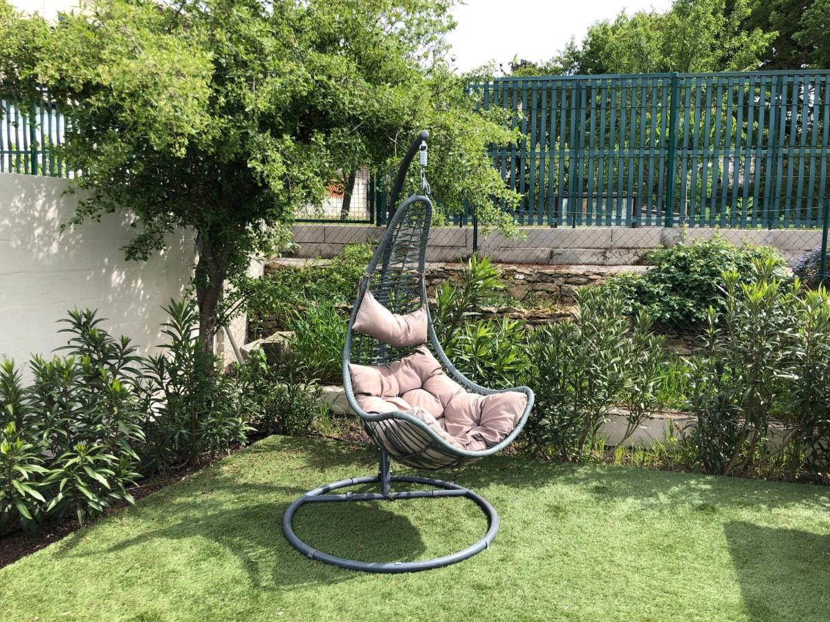 Gite climatisé pour 4 personnes avec piscine dans les hauteurs de Bollène Esterno foto